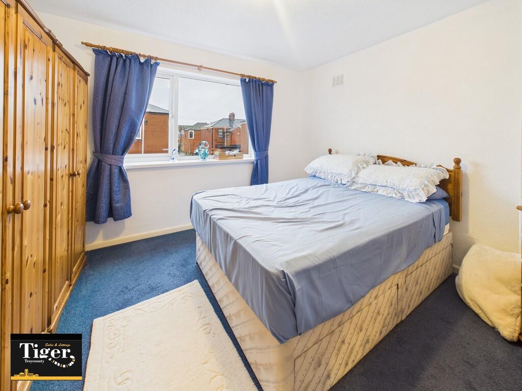 CAM02176G0-PR0766...