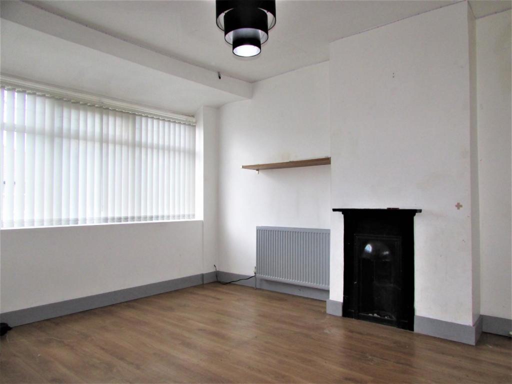 NixonSt27bed1.JPG