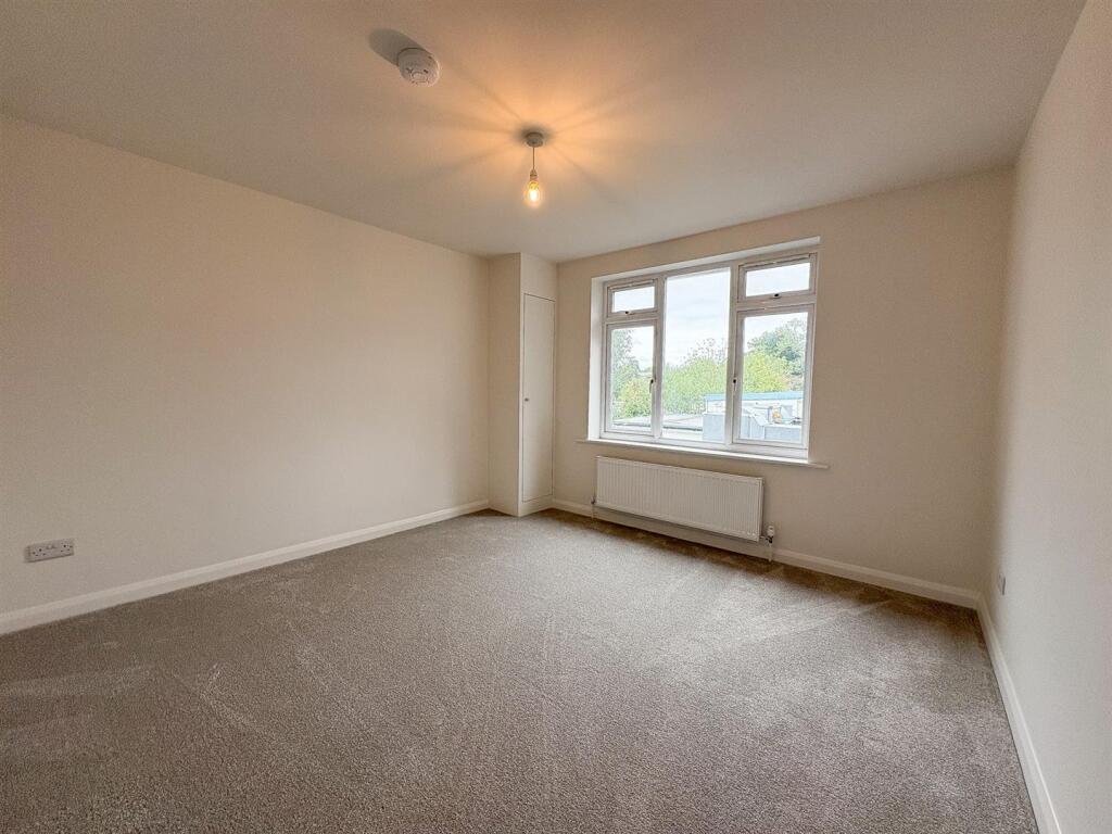 Bedroom2.jpg