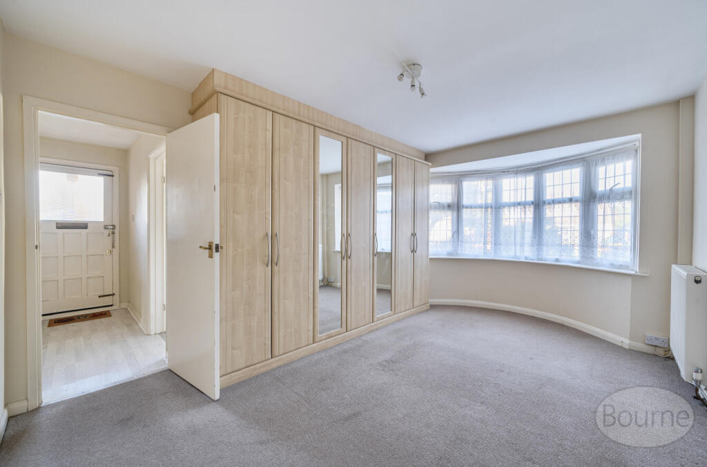 81807df3-b8d7-4ee...