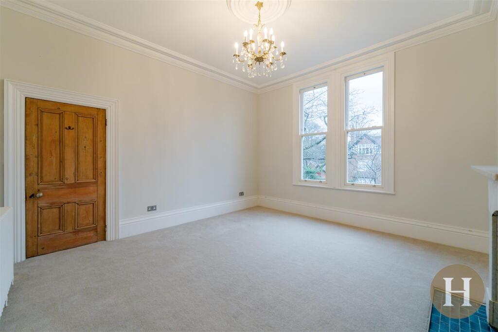 Hadleigh Estate Agents-46.jpg