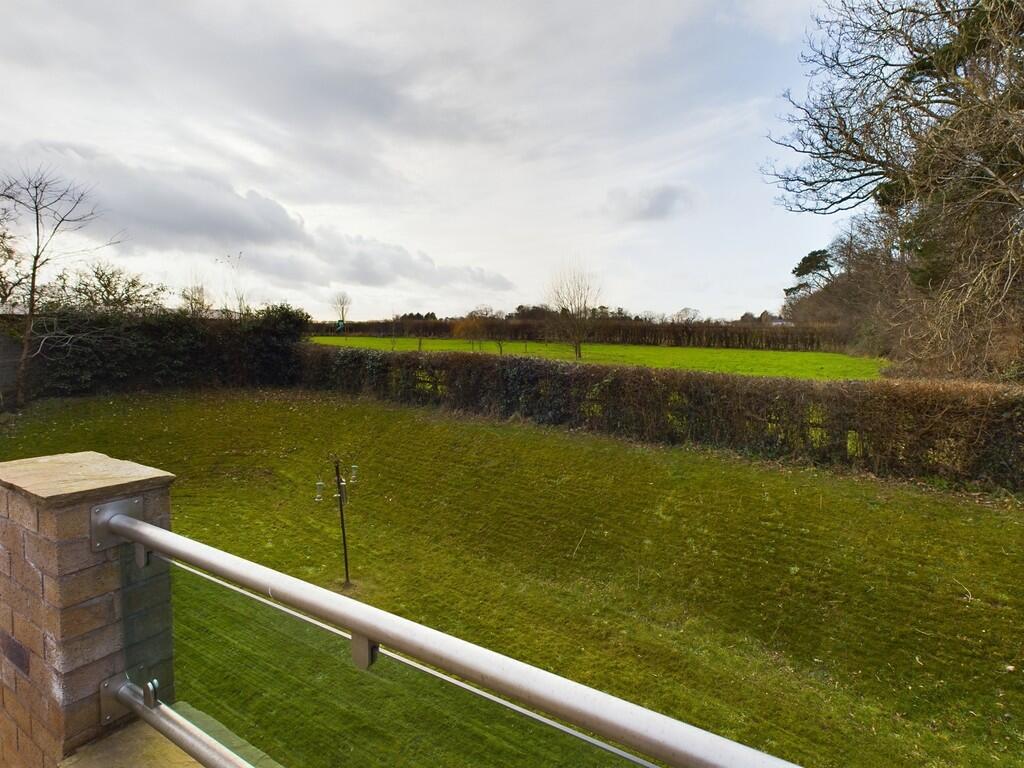 CAM02854G0-PR0306...