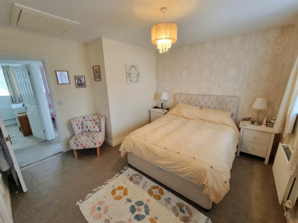 Bed 1.1.jpg