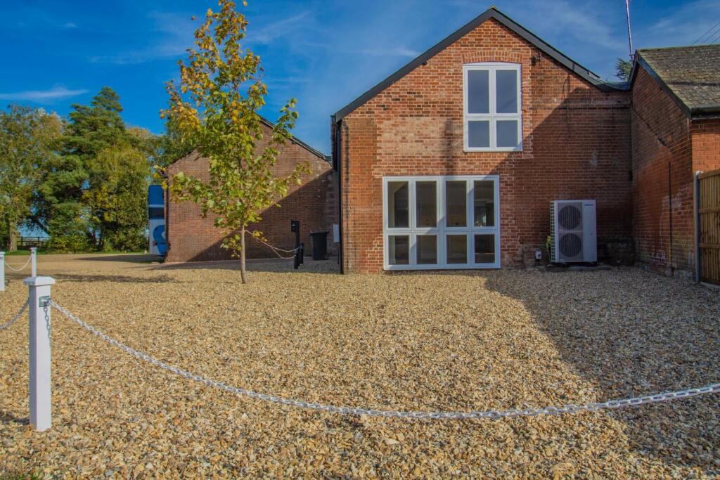 Dovedon Barn_Whepstead [Side Elevation] 01.jpg