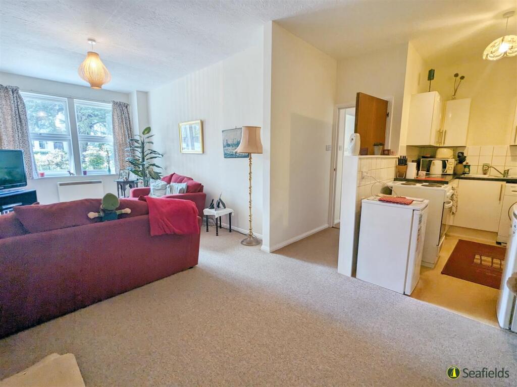 Flat 5 Sitting Room Kitchen.jpg