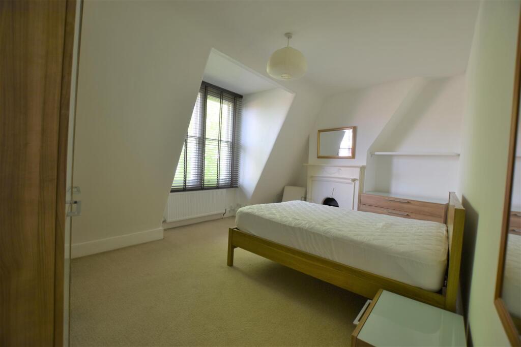 Bed 1.JPG