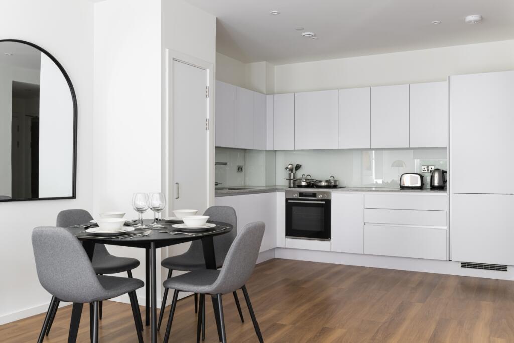 the-merchant_vr_2...