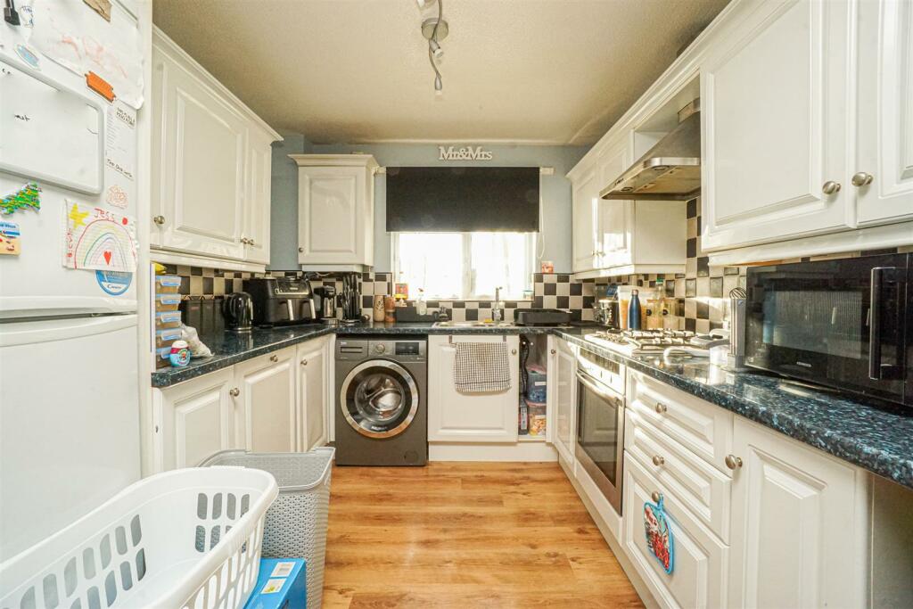 Catsfield Close (1)_Alto.jpg