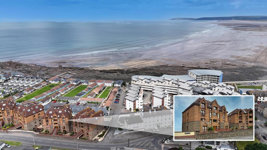 Drone Birds Eye (2).jpg