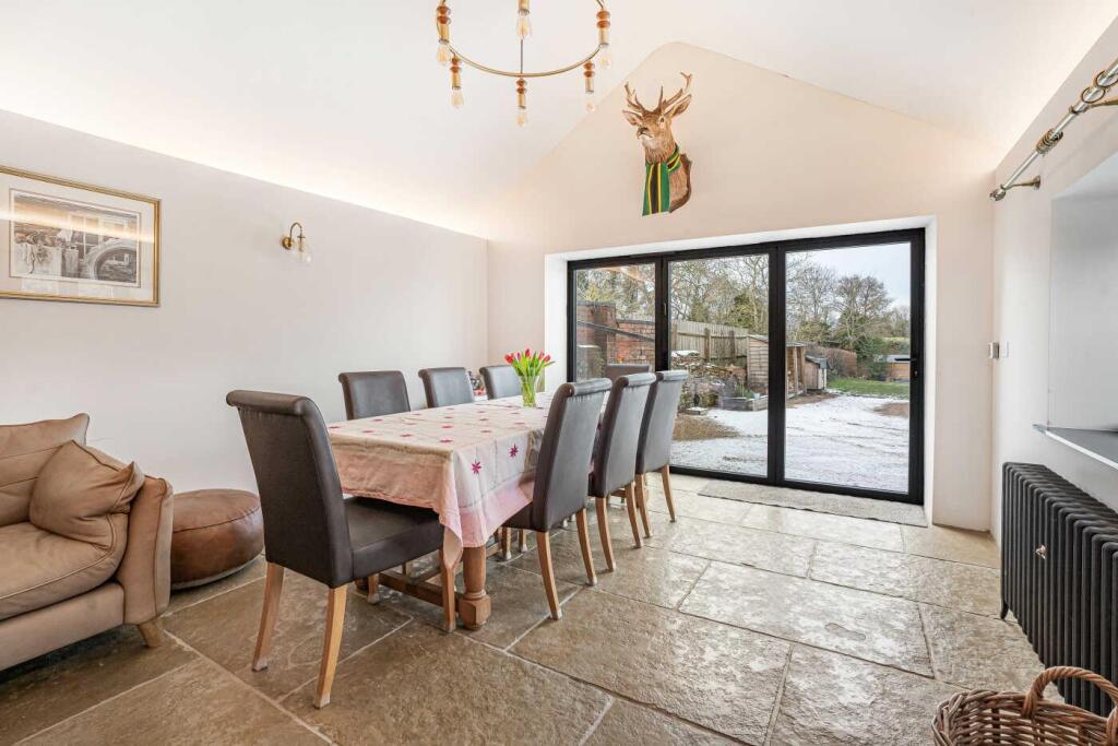 Barleymow, The Green