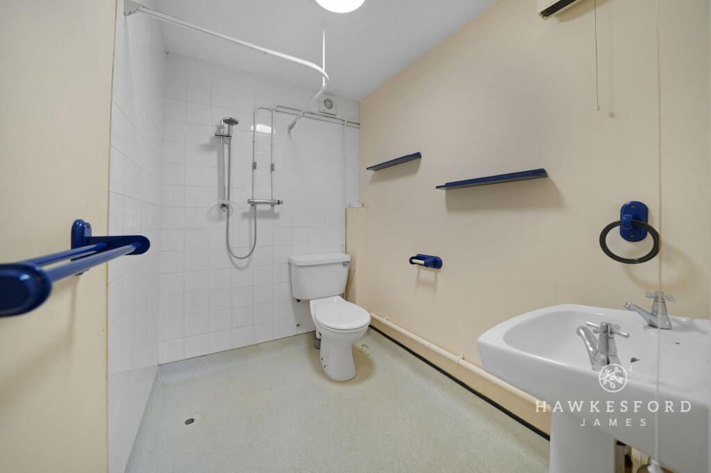 Old Lenham Road, Doddington - Wet Room