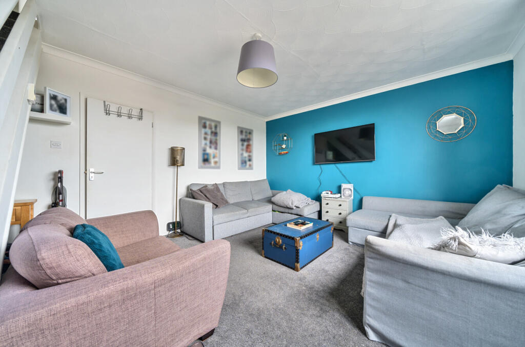 15-681b7d4cb8be5-...