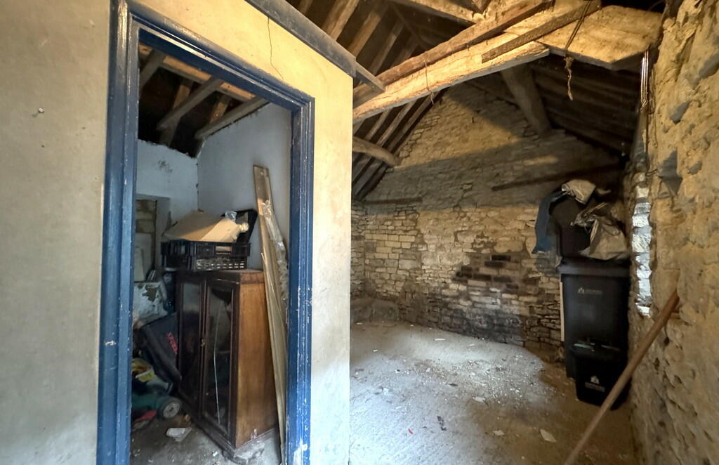 outbuilding