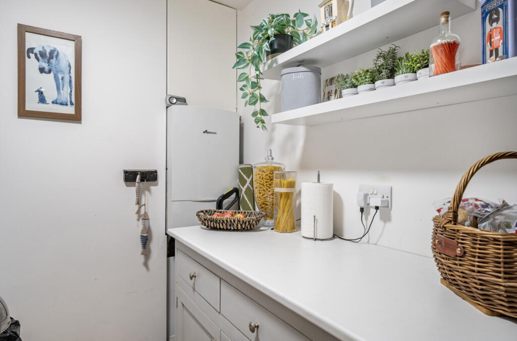 1365820-12-68ee1e...