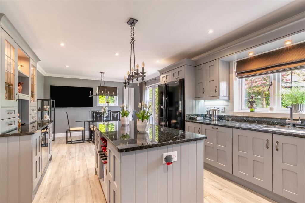 Kitchen/Breakfast Room