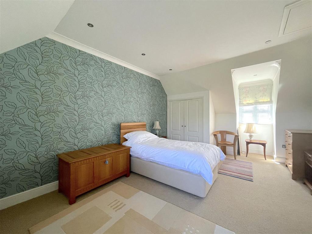 Bedroom One (1).jpeg