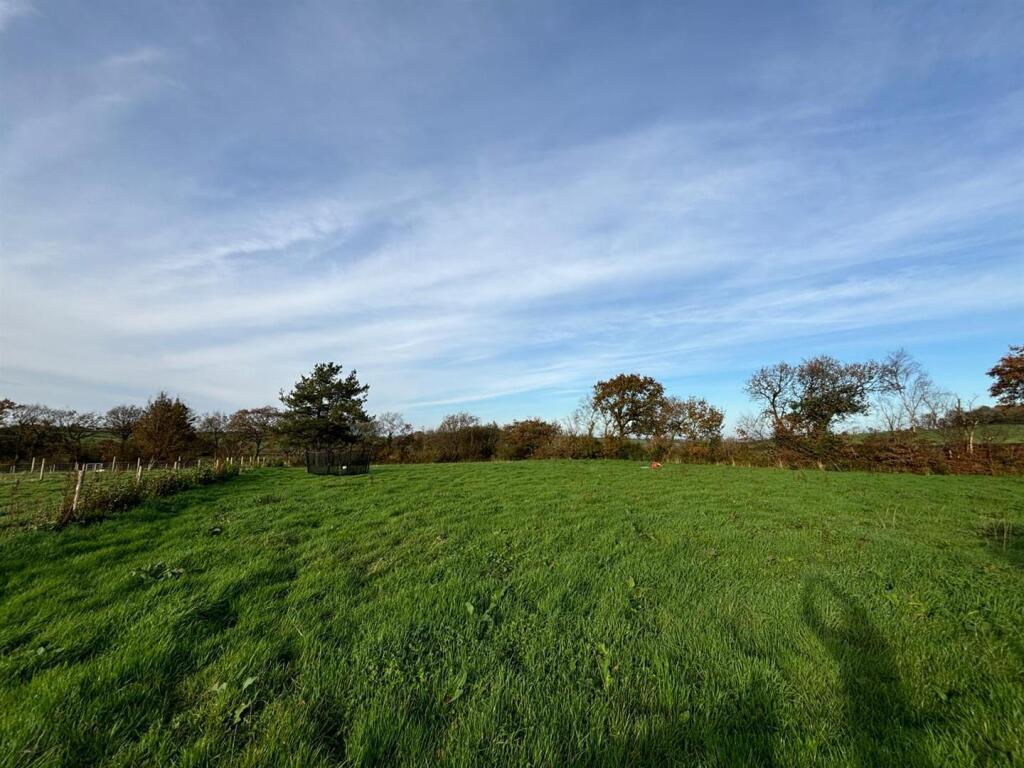 Broadmead Cot 13.jpg