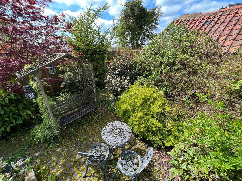 Garden C.JPG