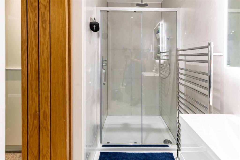 33 Tower Road (24).jpg