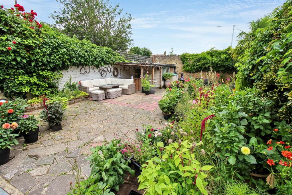 New Garden 1.jpg