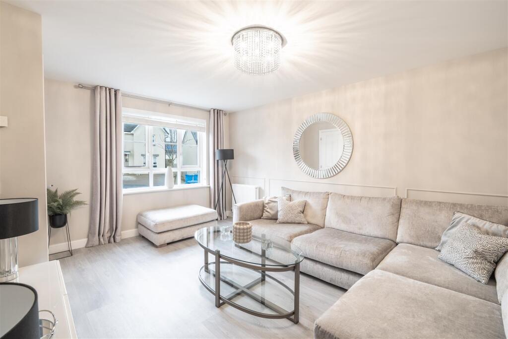 lounge-1.jpg