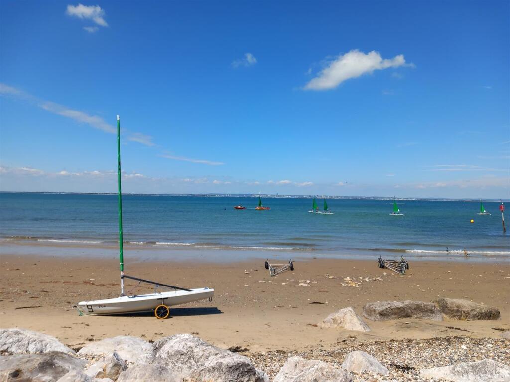 Easy Stroll to Beaches