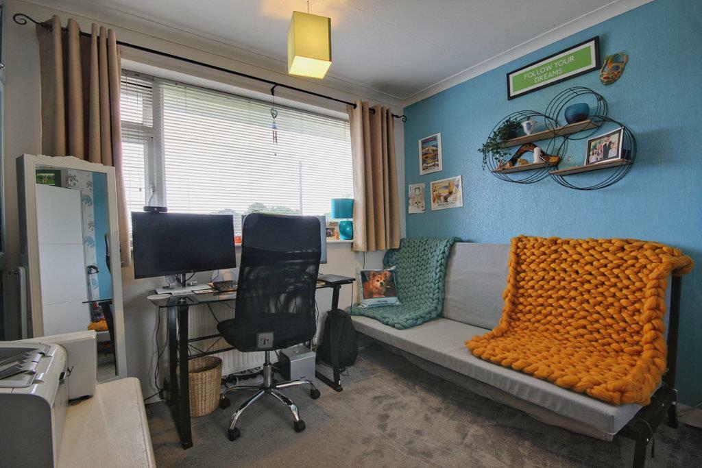 Plenty of space to work from home