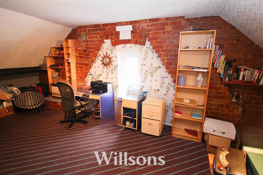 flat 1 bed 4.jpg