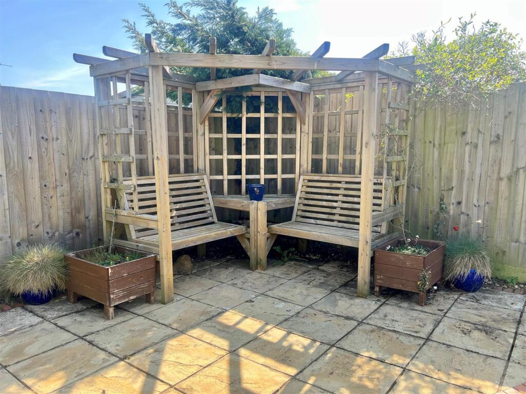 Seating Area.jpg