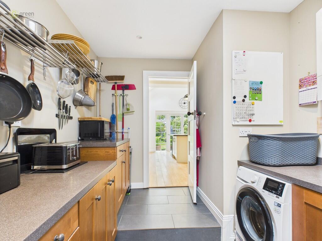 CAM03830G0-PR0162...