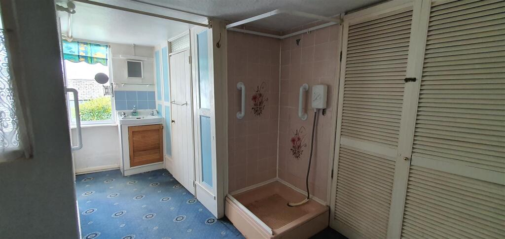 upstairs bathroom