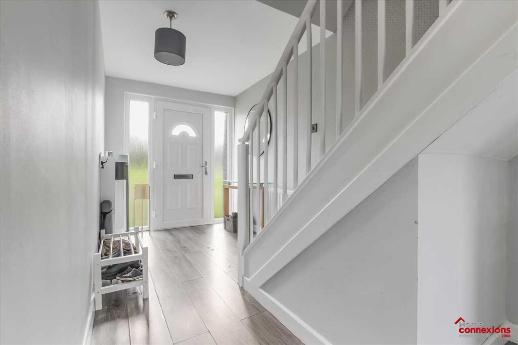 Entrance Hallway (1)