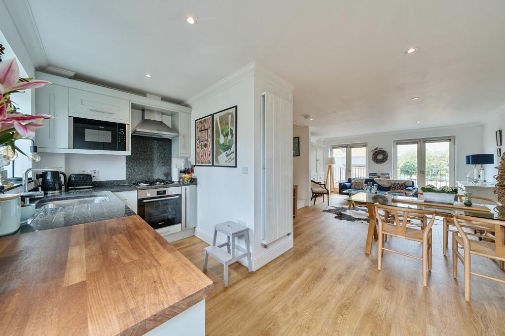 Living Room/Dining Room/Kitchen (6)