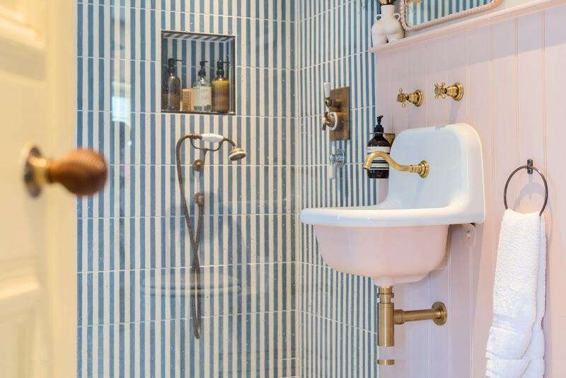 6647168e28d07-t-1124377 (33) (3).jpg