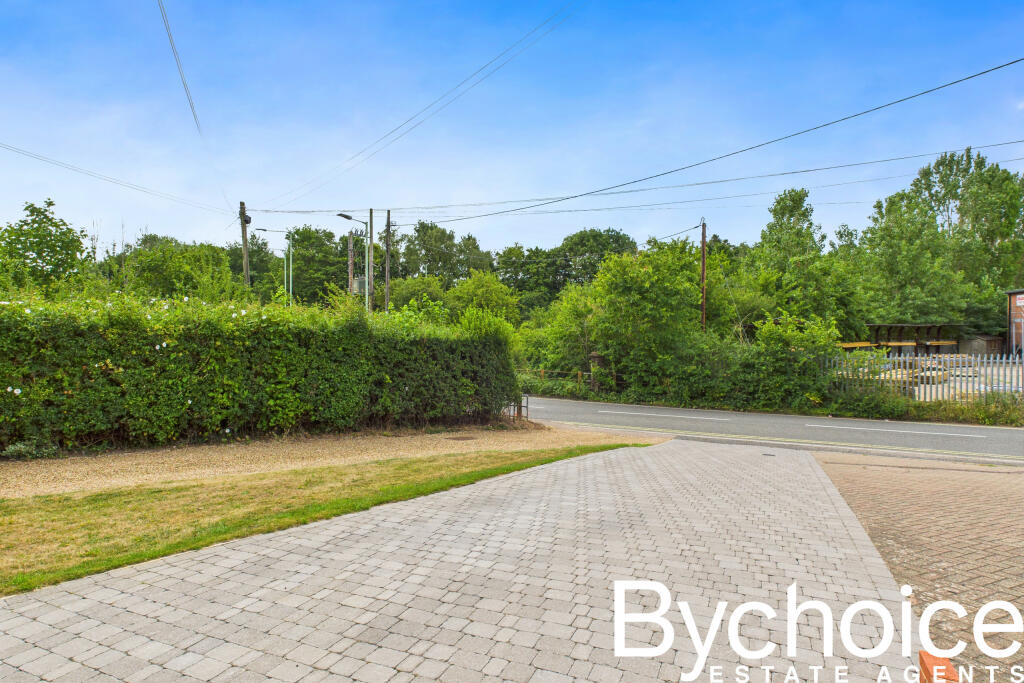 CAM05454G0-PR0022-STILL028