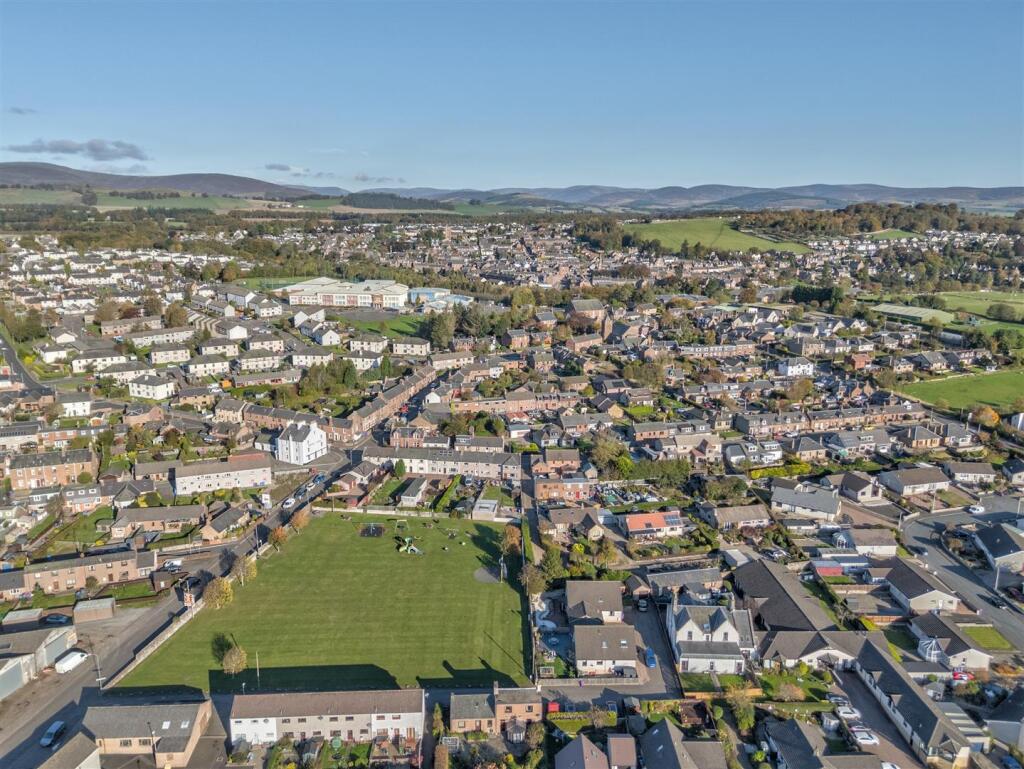 94D Glamis Road Kirriemuir-31.JPG