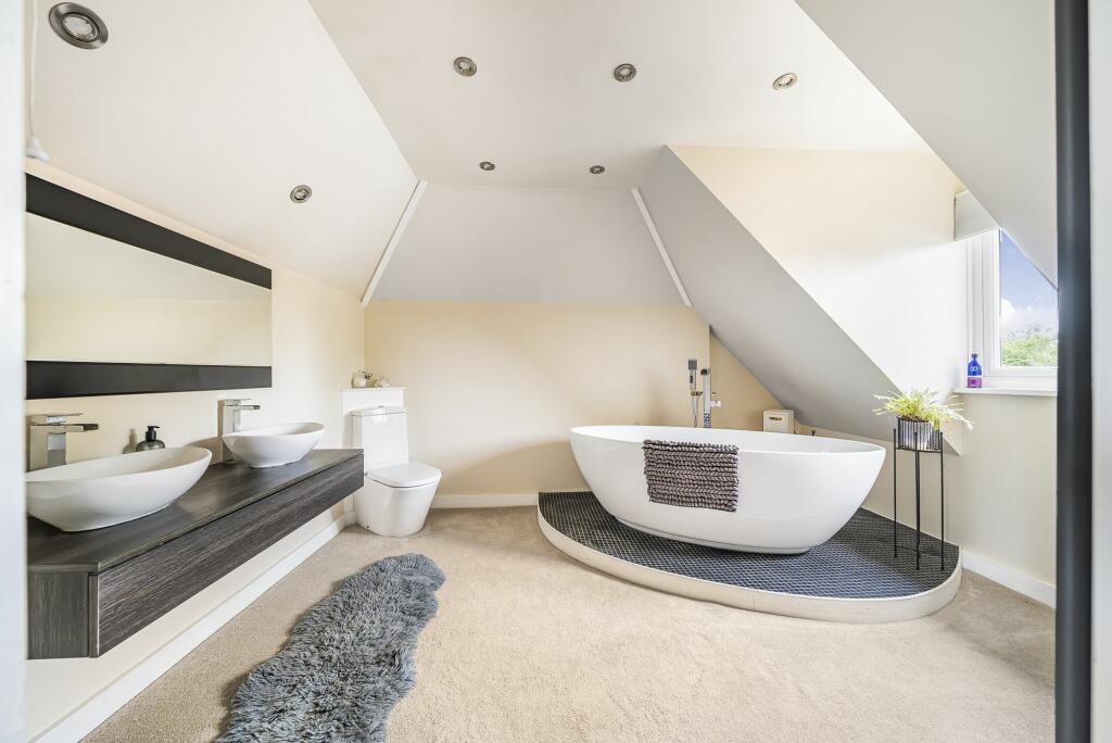 En-Suite (1)
