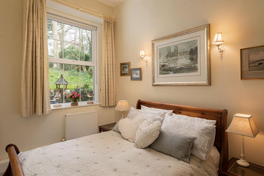 Bedroom 2, 1 Stokeley Manor, Stokenham