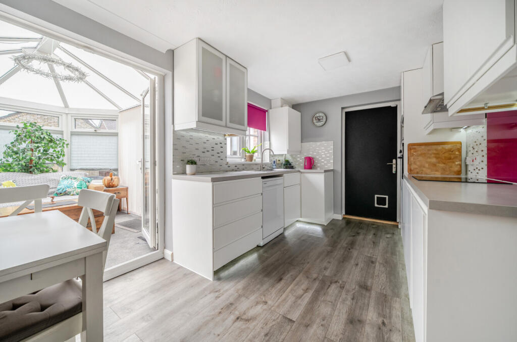 1346585-15-68b985...