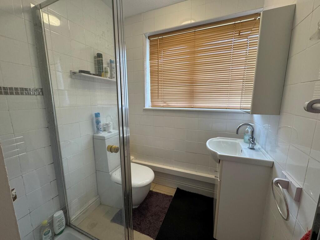 11 hancocks bathr...