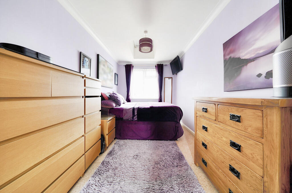 1305289-8-6847fe7...