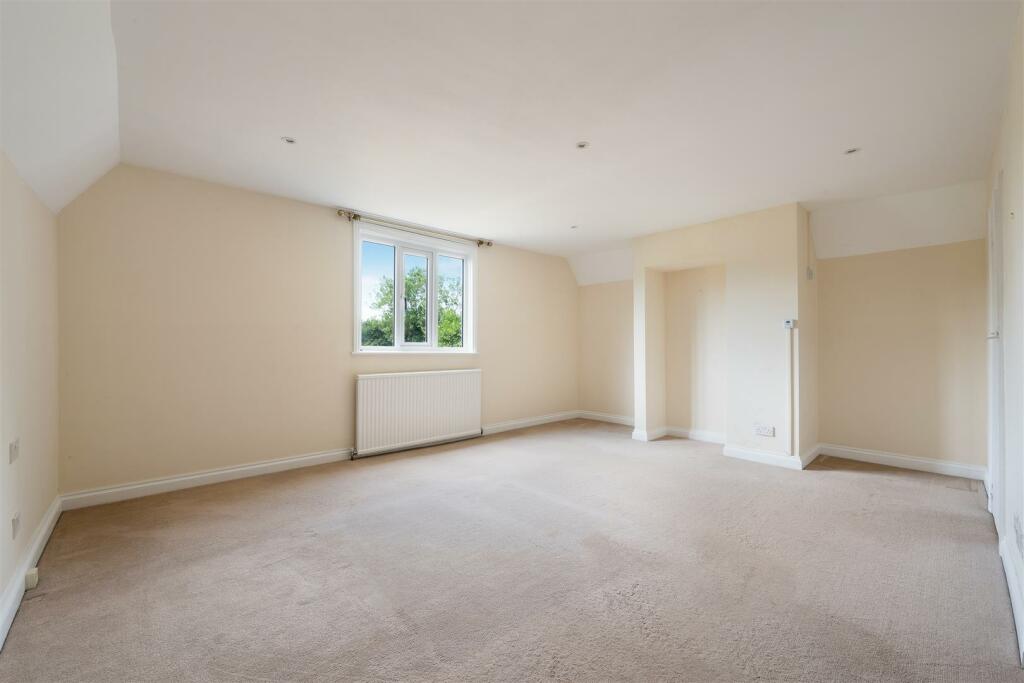 HYDE FARM HOUSE  (21).jpg