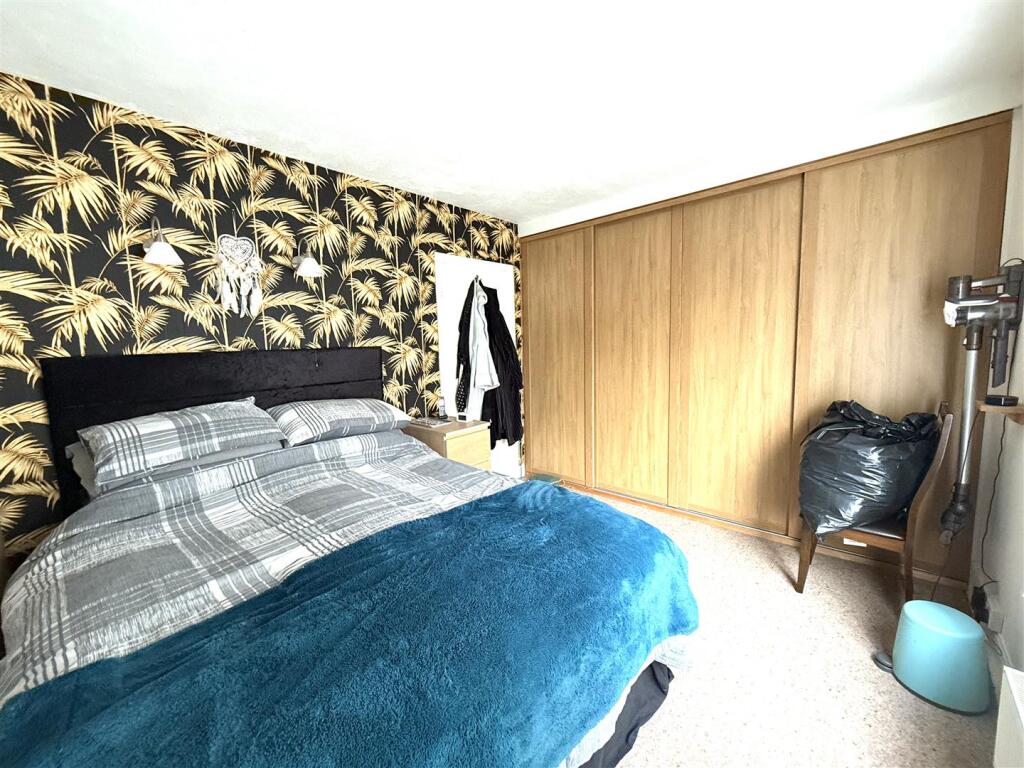 67 springhill bed.jpeg