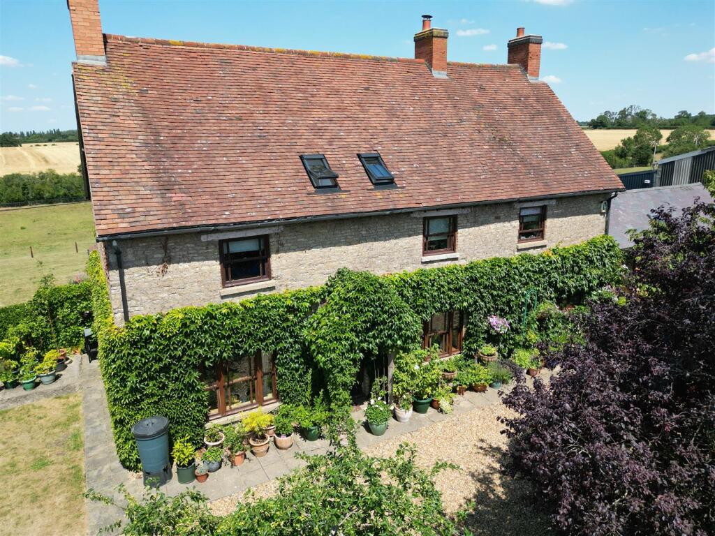 Farmhouse - page 4.JPG