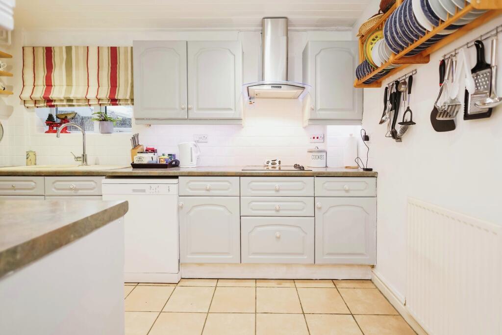 23gardenstilesgardenstilespershorewr101jw-41