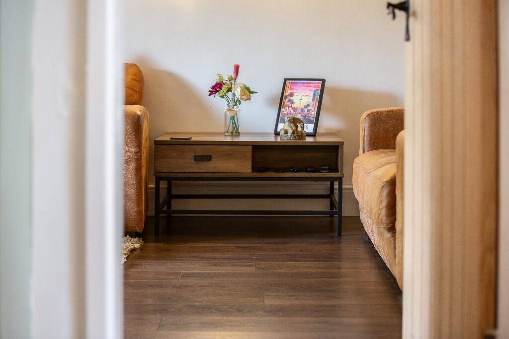To Living Room/Sn...