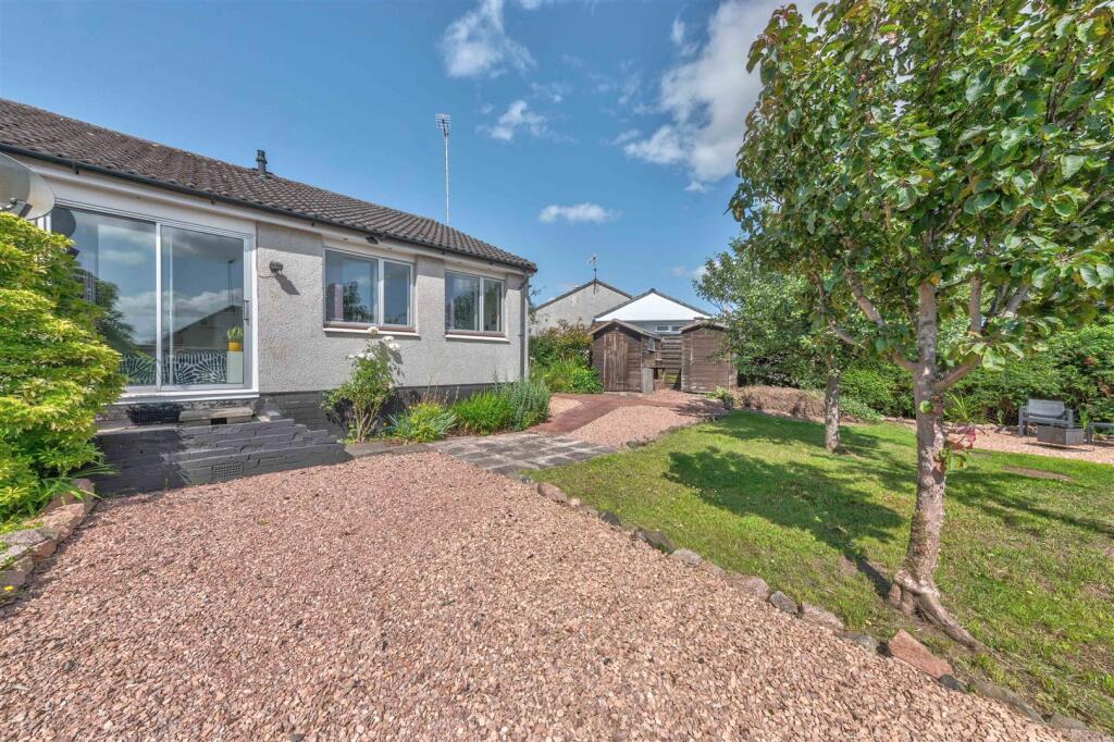 27 Hillview Road Balmullo-13.JPG