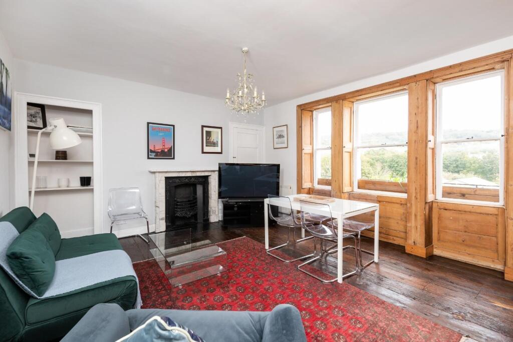 Flat 2, 6 Kensington Place, Bath, BA1 6AW-2.jpg