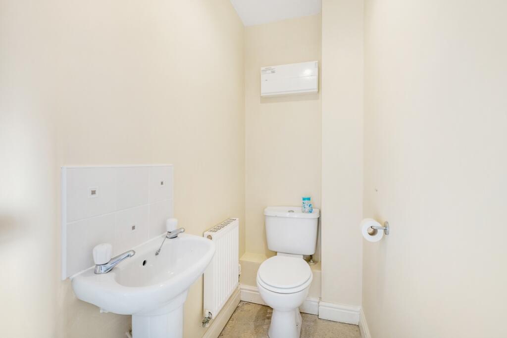 10 Greenwich Avenue (Holbeach)-13