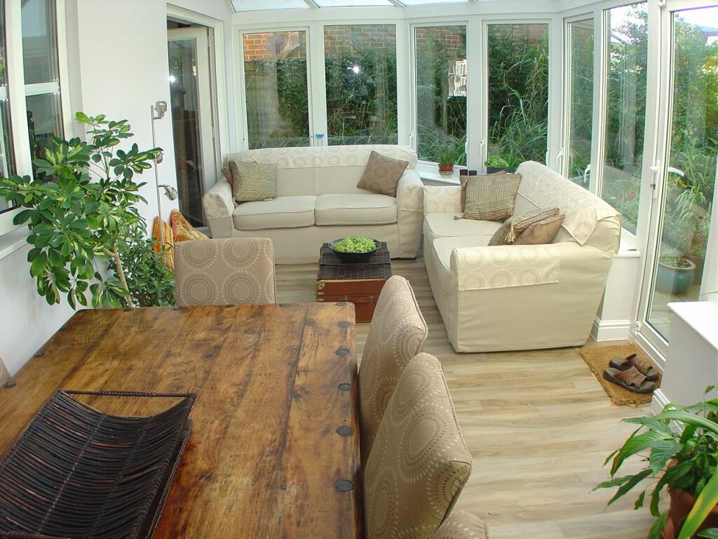 9 Buchan Avenue 016.jpg
